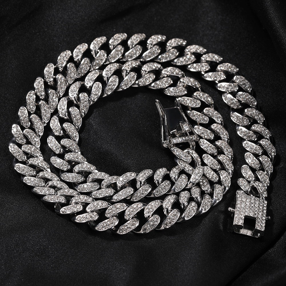 Iced Cuban Link Chain Silver（For Free）